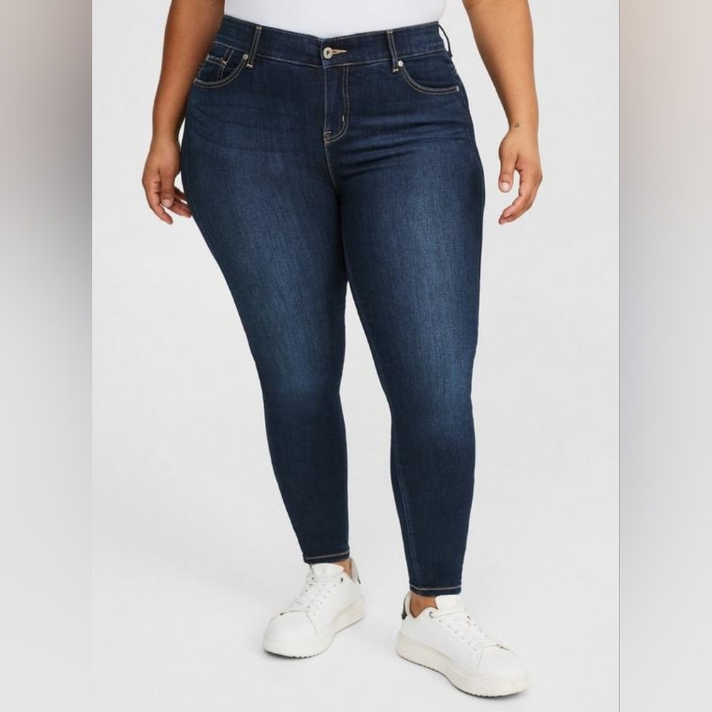Torrid Bombshell Skinny Premium Stretch Dark Wash Denim Jean Women Size 22 Short